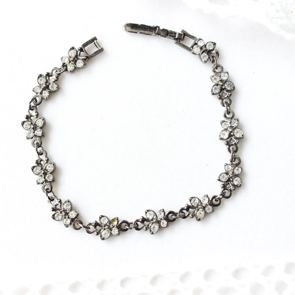 Dainty y2k Black Crystal Butterfly Marquise Emo Cute Bracelet